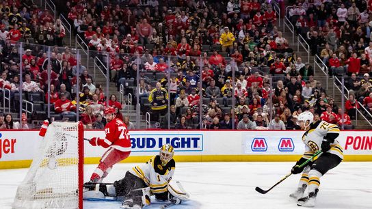 FINAL: Bruins 5, Red Wings 3 - Two empty-net goals in final two minues taken at BSJ Headquarters (Bruins)